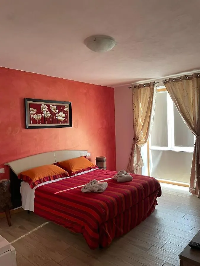 Agriturismo Monteroseo Bedizzole Κατάλυμα σε φάρμα
