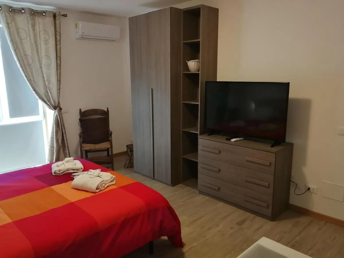 Agriturismo Monteroseo Bedizzole مزرعة للإقامة